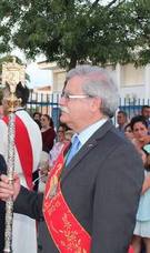 Paulano en el última procesión del pasado día 15 de mayo con la banda de hermano mayor. /J. C. GONZÁLEZ