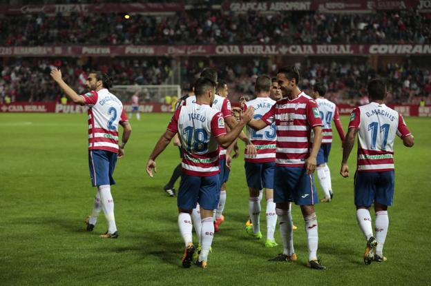 Una imagen del partido Granada CF - Lorca./ALFREDO AGUILAR
