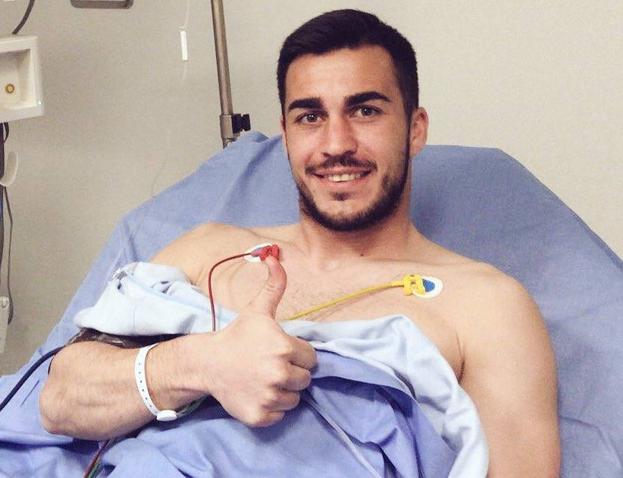 Joselu recibe el alta tras someterse a pruebas en el hospital por el codazo de Christian