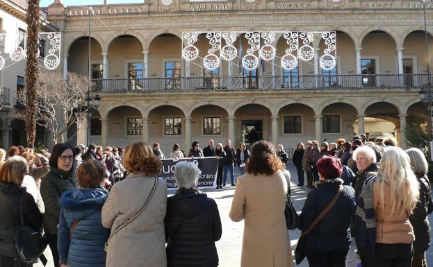 La Plaza de las Palomas de Guadix ha sido punto de encuentro. /IDEAL GUADIX
