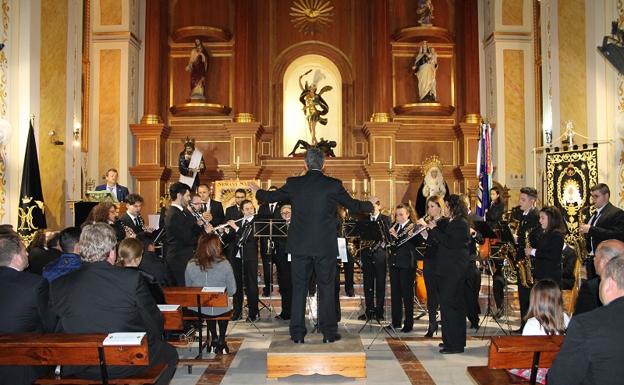 La Banda Municipal de Música de Pulpí, presente durante el pregón de Semana Santa 2018./IDEAL