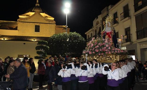 Traslado de Ntra. Sra. de la Amargura, del Paso Morado de Huércal-Overa./IDEAL