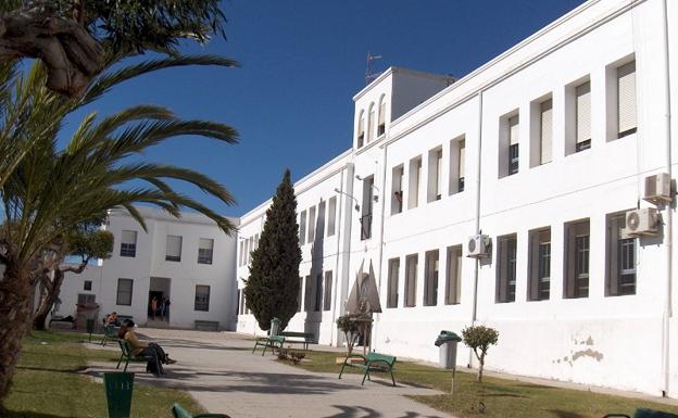 Instituto de Educación Secundaria Alyanub, en Vera./IDEAL