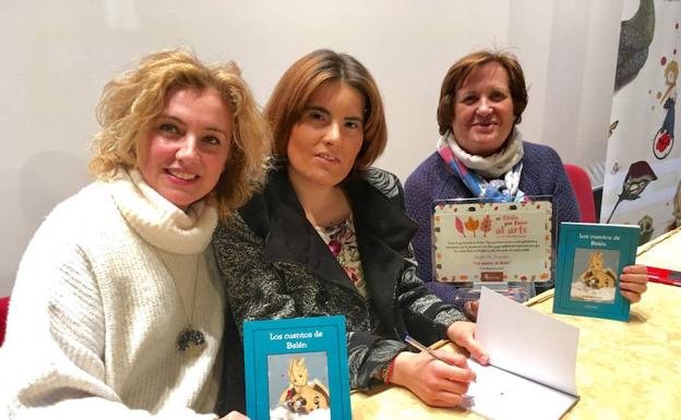 Belén Fuentes, una joven con síndrome de Asperger, presenta su primer libro de cuentos