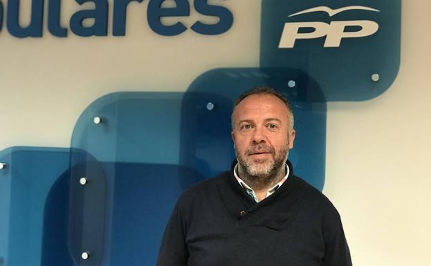 El PP de Huétor Tájar reclama al alcalde que mejore las condiciones económicas de la Policía Local