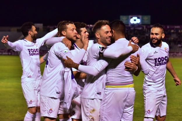 Alegría por la victoria del miércoles ante el CF Motril./REAL JAÉN