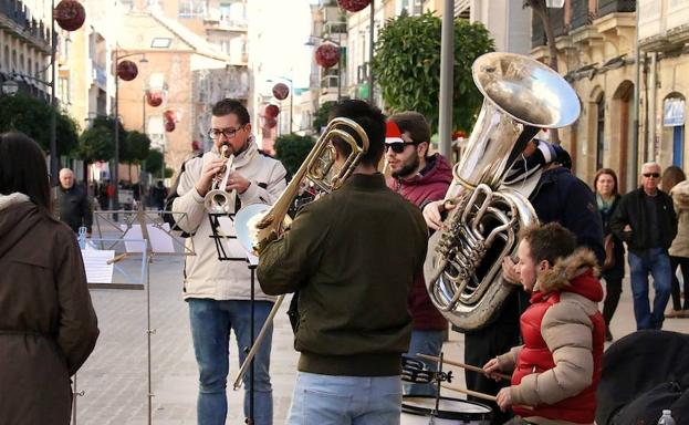 Miembros de la banda joven de la Agrupación Musical Ubetense./ROMÁN