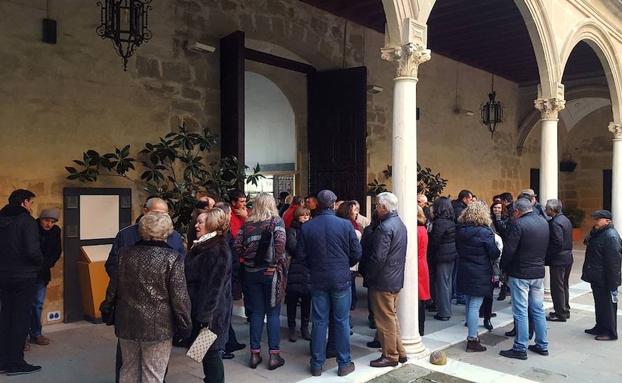 Algunos de los asistentes a la primera reunión del sábado./