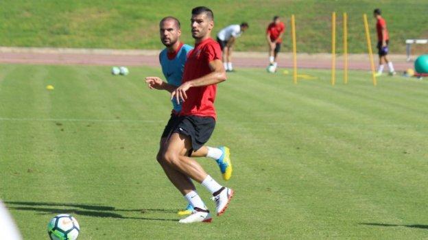 Javi Álamo recibió el alta tras el entrenamiento.