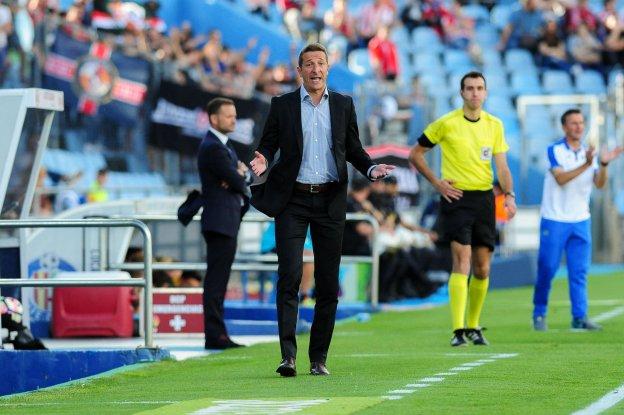 Luis Miguel Ramis grita a sus jugadores en un partido de la Liga 1I2I3 de la pasada temporada.