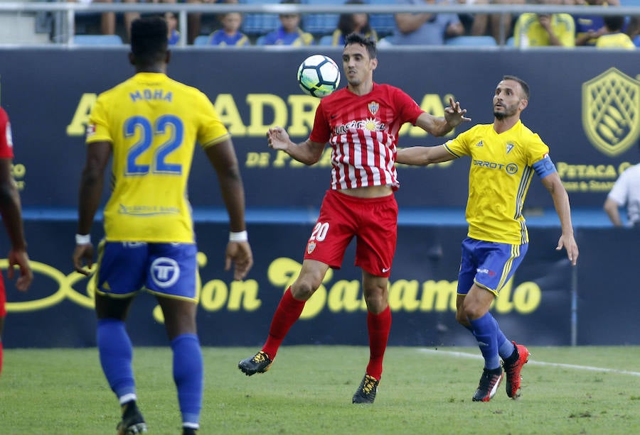 El Almería abrirá la jornada 34