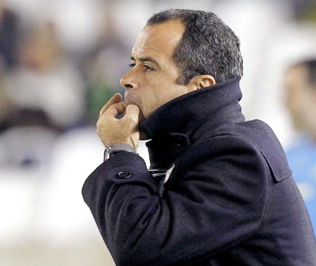 Álvaro Cervera, entrenador cadista, cree que el Almería, pese a las bajas, será un rival muy peligroso./IDEAL