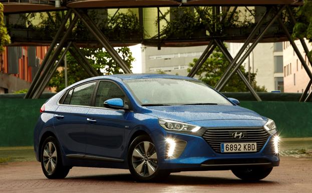 Hyundai Ioniq, híbrido y enchufable