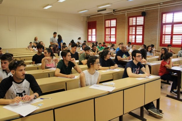 Los alumnos buscarán durante los próximos días la nota suficiente para poder realizar la carrera que han elegido.