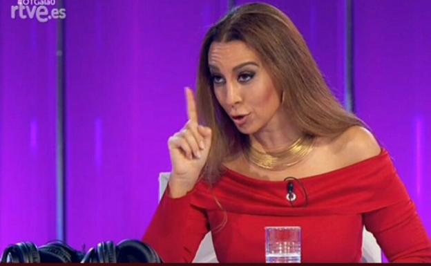 Mónica Naranjo agita las redes sociales convirtiéndose en "maléfica"