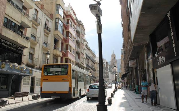 La peatonalización elimina también los autobuses de la Carrera y el centro de Jaén