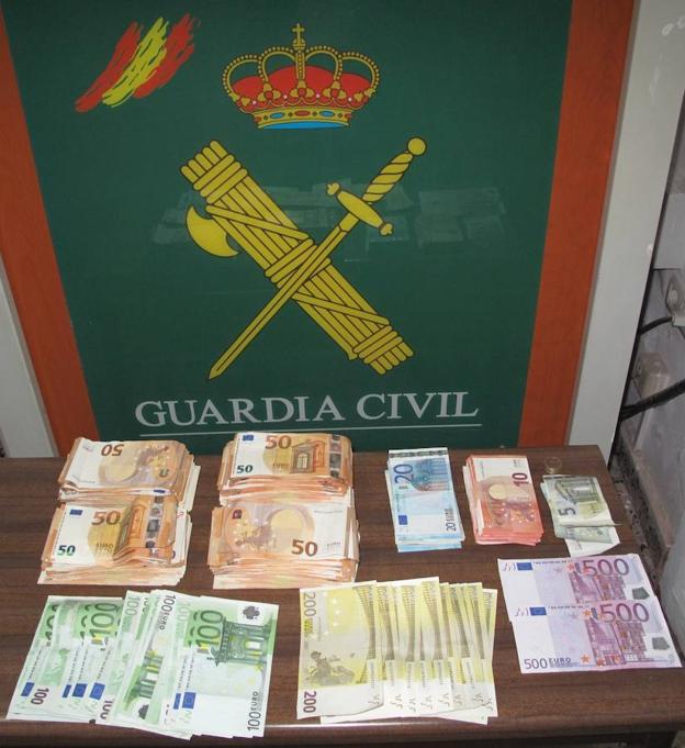 Desmantelan un laboratorio de marihuana en Torvizcón con un detenido