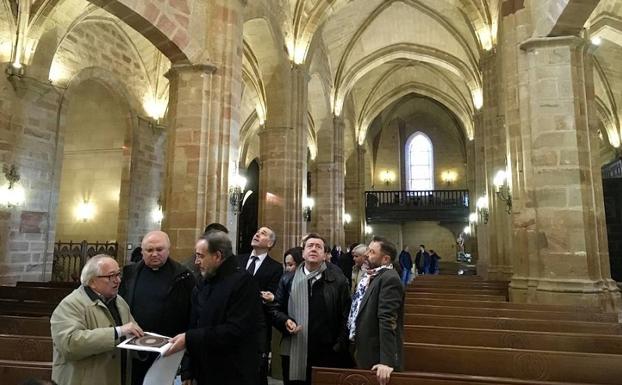 Termina la rehabilitación de la iglesia de Santa María la Mayor de Linares