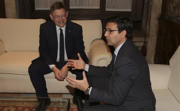El alcalde de Granada busca aliados para reactivar la segunda fase del AVE con fondos europeos