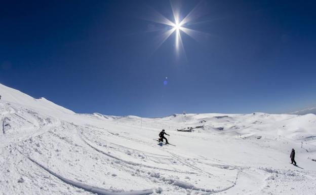 Sierra Nevada cierra su segunda mejor Semana Santa con cerca del 90% de ocupación