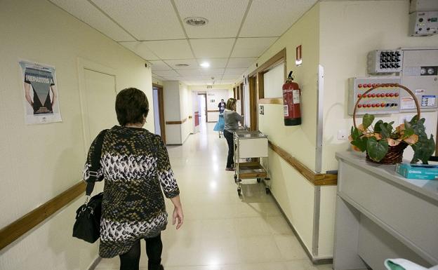 El gerente asegura que se cubrirán todas las plazas. /Javier Martín