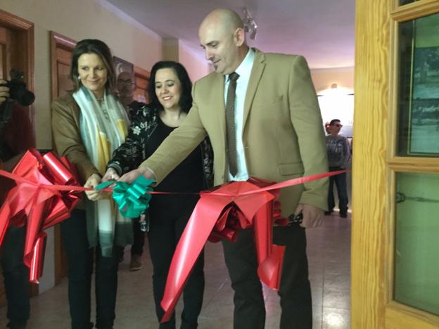 Ana Cobo, Mercedes Soria y Pedro Antonio Villajos. /IDEAL