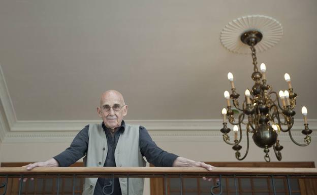 José Sanchís Sinisterra estará hoy en Granada./R.C.