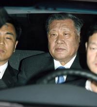 Un juez dicta orden de prisión contra el presidente de Hyundai/