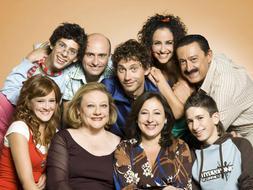 Imagen de archivo de los protagonistas de la serie 'Aída'./