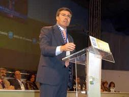 José Enrique Fernández de Moya, durante su intervención en el Congreso Provincial del PP de Jaén, en el que resultaría reelegido presidente provincial, celebrado en Linares/