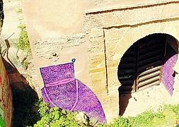 Pintadas en la parte interior de la Puerta Monaita. /GONZÁLEZ MOLERO/