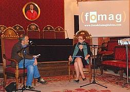 Maite Pagazaurtundua, durante el diálogo que mantuvo con Carlos Morán. :: DIEGO HERREROS/