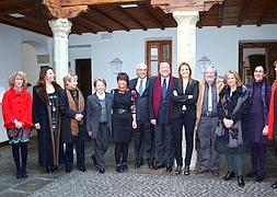 Escritores y responsables del Centro Andaluz de las Letras, ayer en Baeza. :: M. S. C/