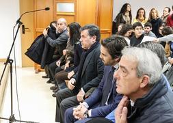 De derecha a izquierda, Cabanillas, Pérez Cabrera y Fernández-Sanz, en el juicio. :: Alfredo Aguilar/