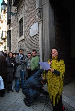 Profesores concentrados por la carta injuriosa. /L. J./