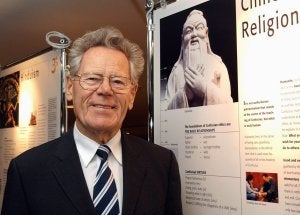 El teólogo alemán y fundador de Ética Global, Hans Küng, conocido como 'disidente del Vaticano'. ::
EFE/
