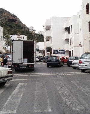 La ciudad andorrana de Encamp está hermanada con Mojácar y recibirá este año el Indalo de Oro. :: IDEAL/
