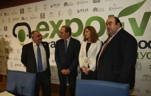 Representantes de las administraciones autonómica y provincial y de Ferias Jaén, ayer en la presentación de la cita. :: CELIA MONDÉJAR/