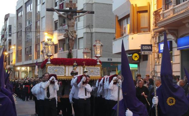 El Cristo crucificado más antiguo de Almería opta a recibir la Medalla de Adra