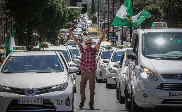 La Gremial Del Taxi De Granada Pide Al Ayuntamiento Que Impida La