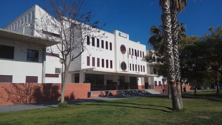 El IES Puerta del Mar celebra su bachillerato: «Por fin los tres ... El IES Puerta del Mar celebra su bachillerato: «Por fin los tres ...