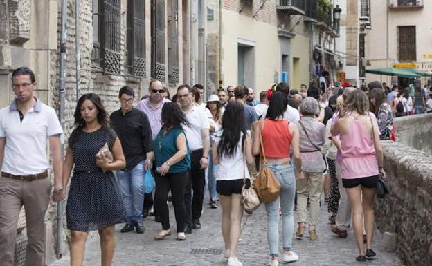 ¿Qué tiempo va a hacer este fin de semana en Granada? | Ideal