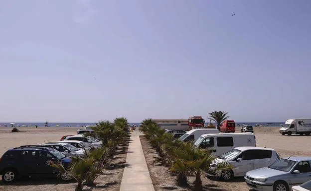 Costa De Granada Nos Dicen Que Tienen Que Multar En La Playa