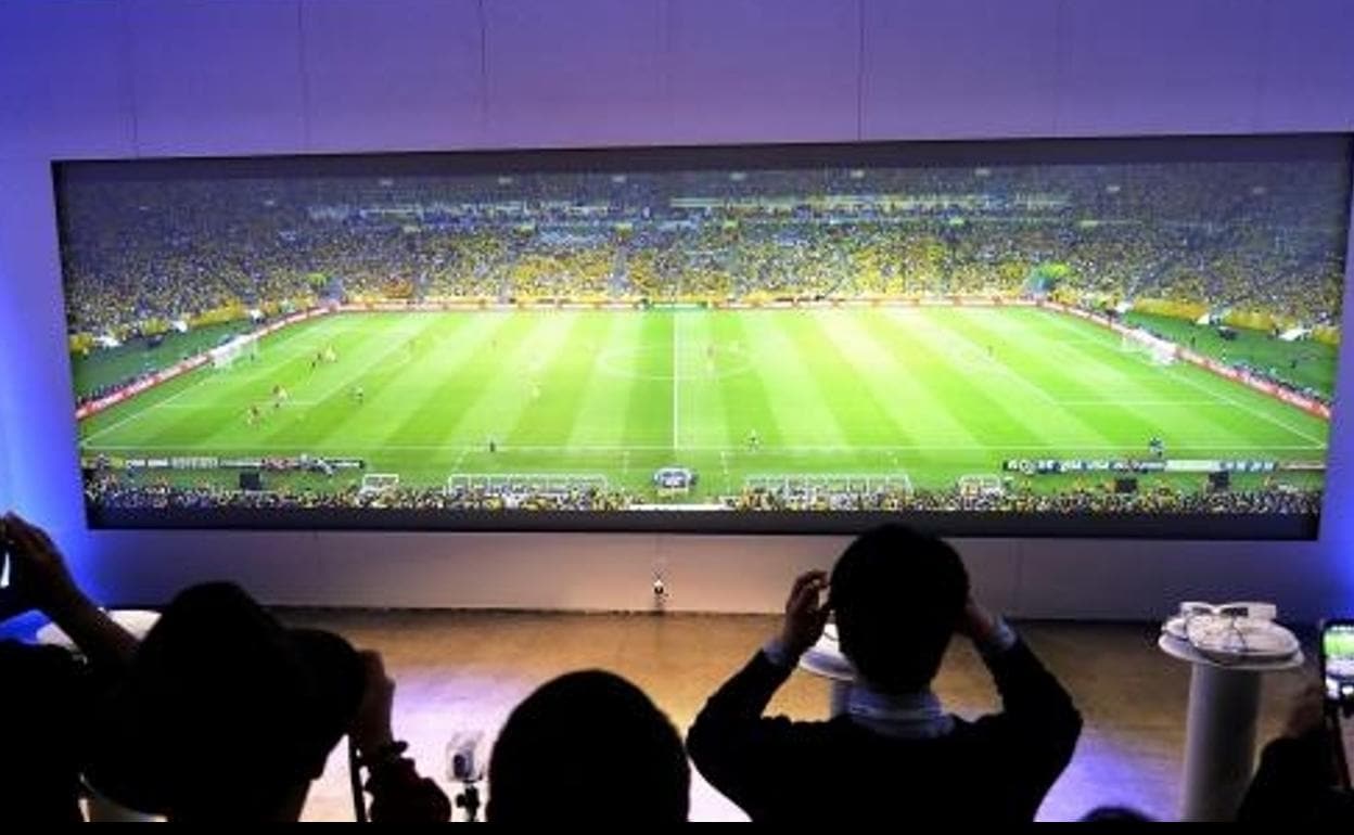 Arqueología inflación hacer los deberes Fútbol en televisión: Dónde ver los partidos de La Liga: guía de todas las  competiciones y ofertas | Ideal