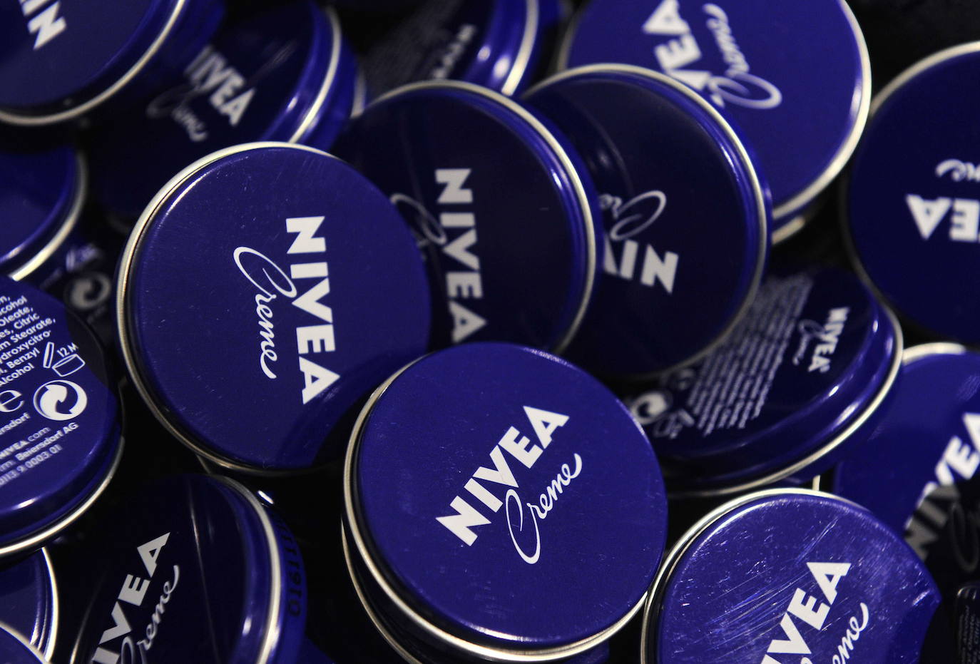 Porque La Nivea Te Pone Moreno Los veranos del moreno 'Nivea con mercromina' | Ideal