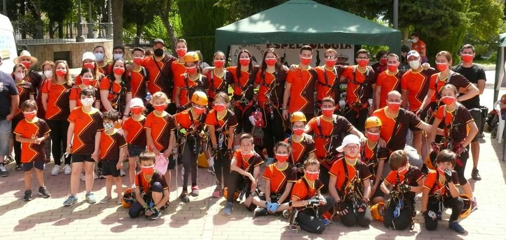 El Grupo de Espeleología de Villacarrillo repite su título andaluz de técnicas de progresión vertical - Vimarsana News