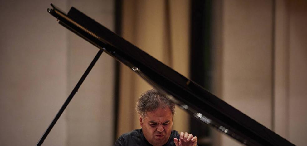 Arcadi Volodos ofrece un Schubert para el recuerdo - Vimarsana News