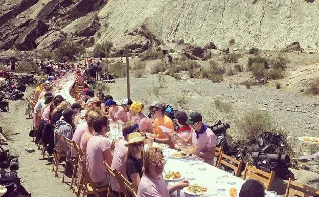Foreign tourists at a meal at the Tabernas Desert Owl Park. 