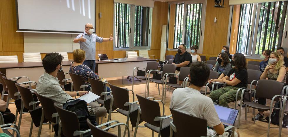 La Universidad de Granada se prepara para una vuelta a la presencialidad total la semana próxima - Vimarsana News