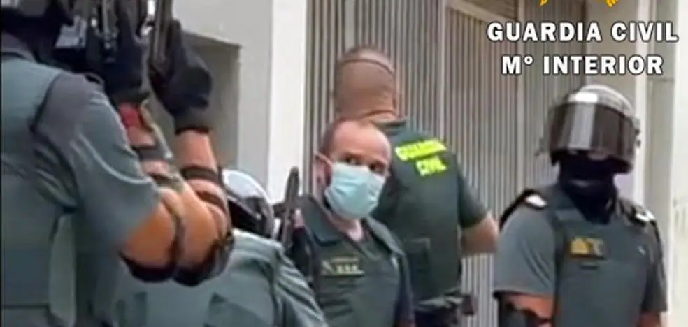 Cuatro detenidos acusados de extorsión, detención ilegal y lesiones por un ajuste de cuentas en Almería